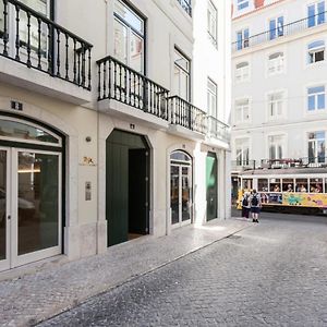 Feels Like Home Chiado Elegant Apartment